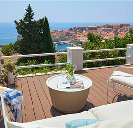 2-Bedroom Sea view Apartment with jacuzzi and Dubrovnik old town views, Sleeps 4